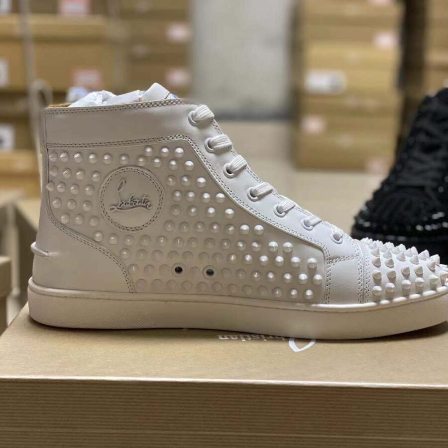Spike , white leather with spikes