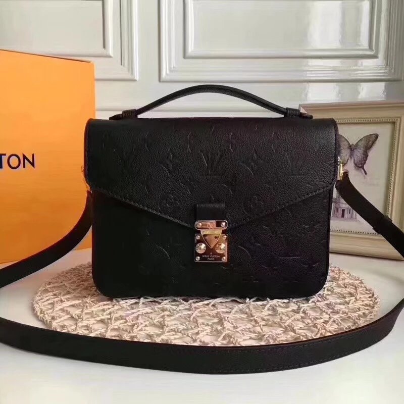 POCHETTE MÉTISMonogram Empreinte embossed(Black)